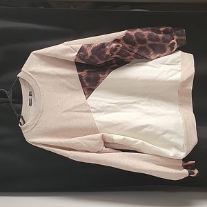Tan/leopard swearshirt